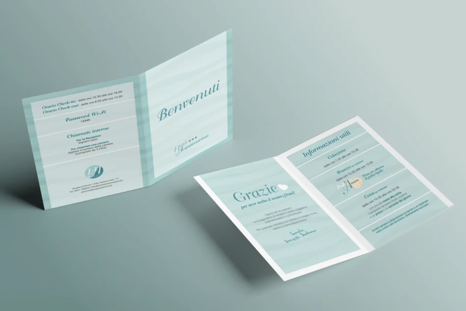 cartoncino pieghevole 2 ante di benvenuto per hotel acquamarina